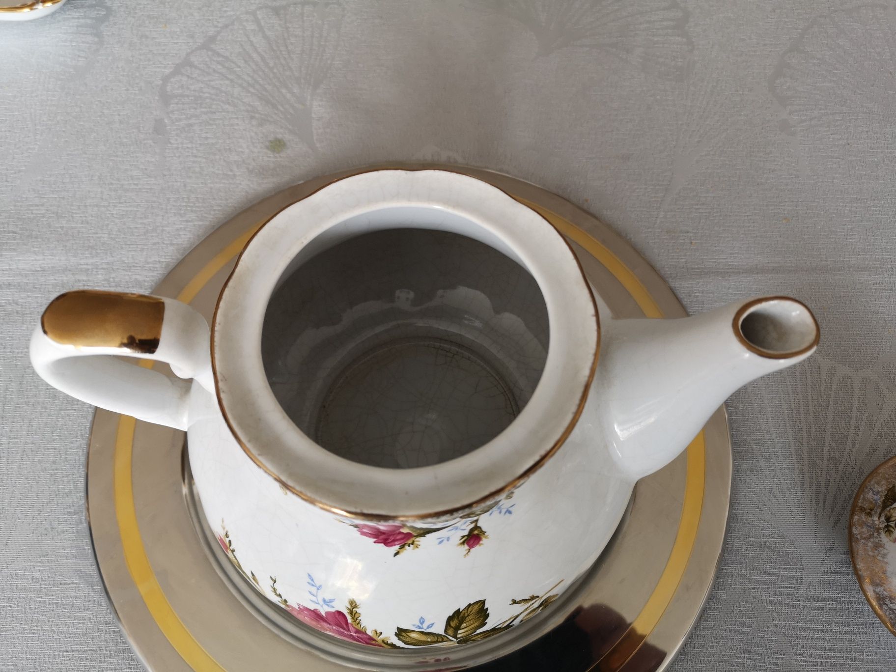 Chodzież róże Iwona. Dzbanek. Imbryk. Czajnik. 2,1 l.
