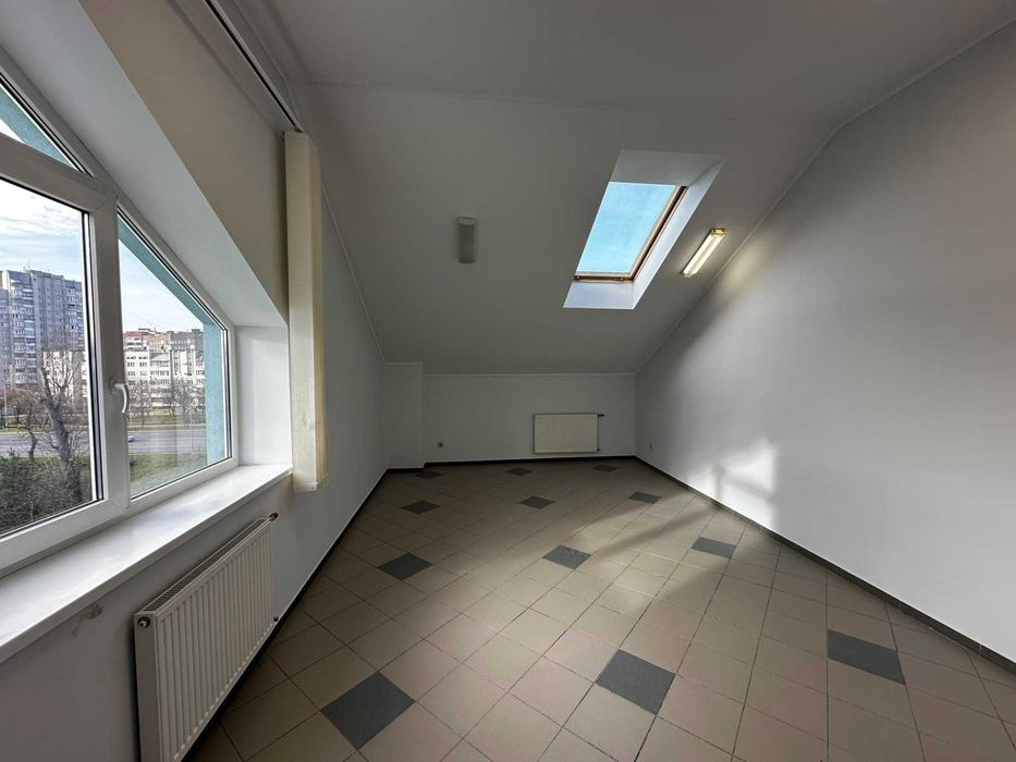 БЕЗ КОМІСІЇ! Оренда  приміщення на вул. Б. Хмельницького (ВАМ, АС-2)