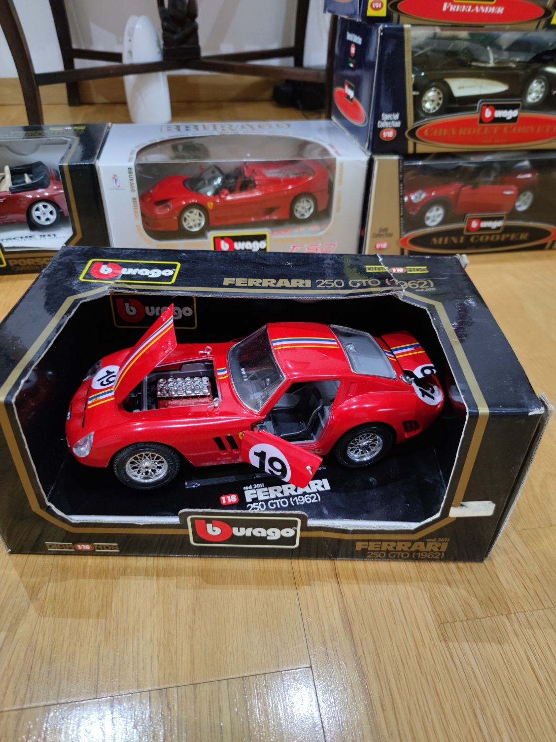 Vendo coleção toda - Carros de Coleção Bburago