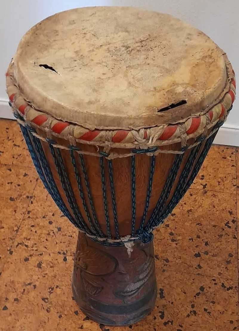 Vendo Djembe Grande para recuperar