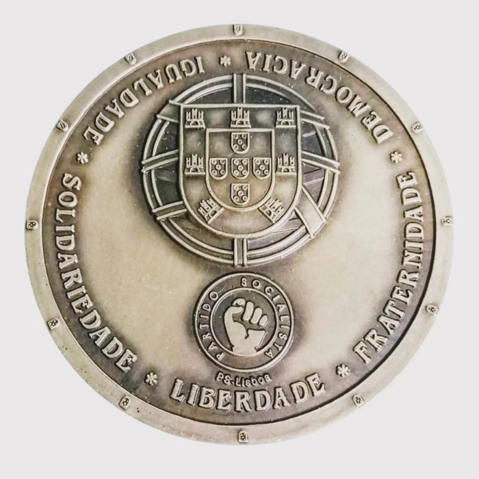 Medalha em bronze, comemorativa dos 25 anos do 25 de Abril 1974 / PART