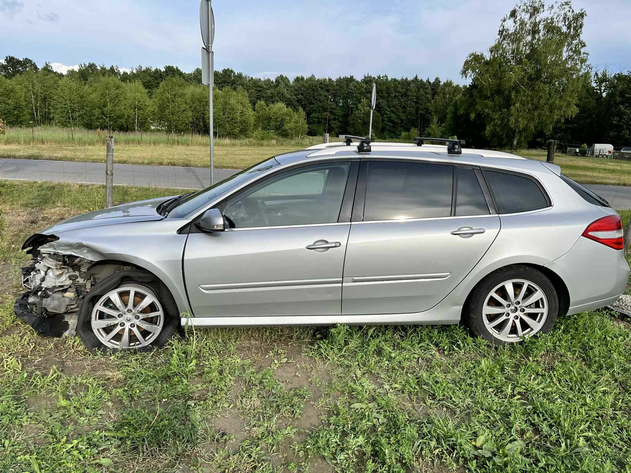 Renault Laguna III 2.0 dCi uszkodzona