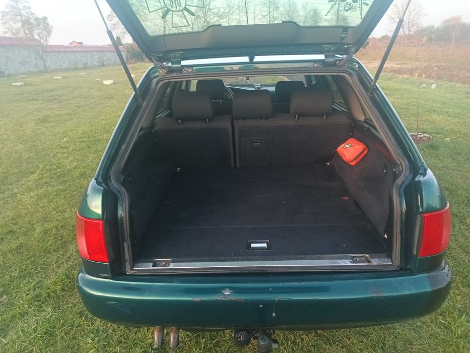 Audi A6 C4 універсал 6 Ступка