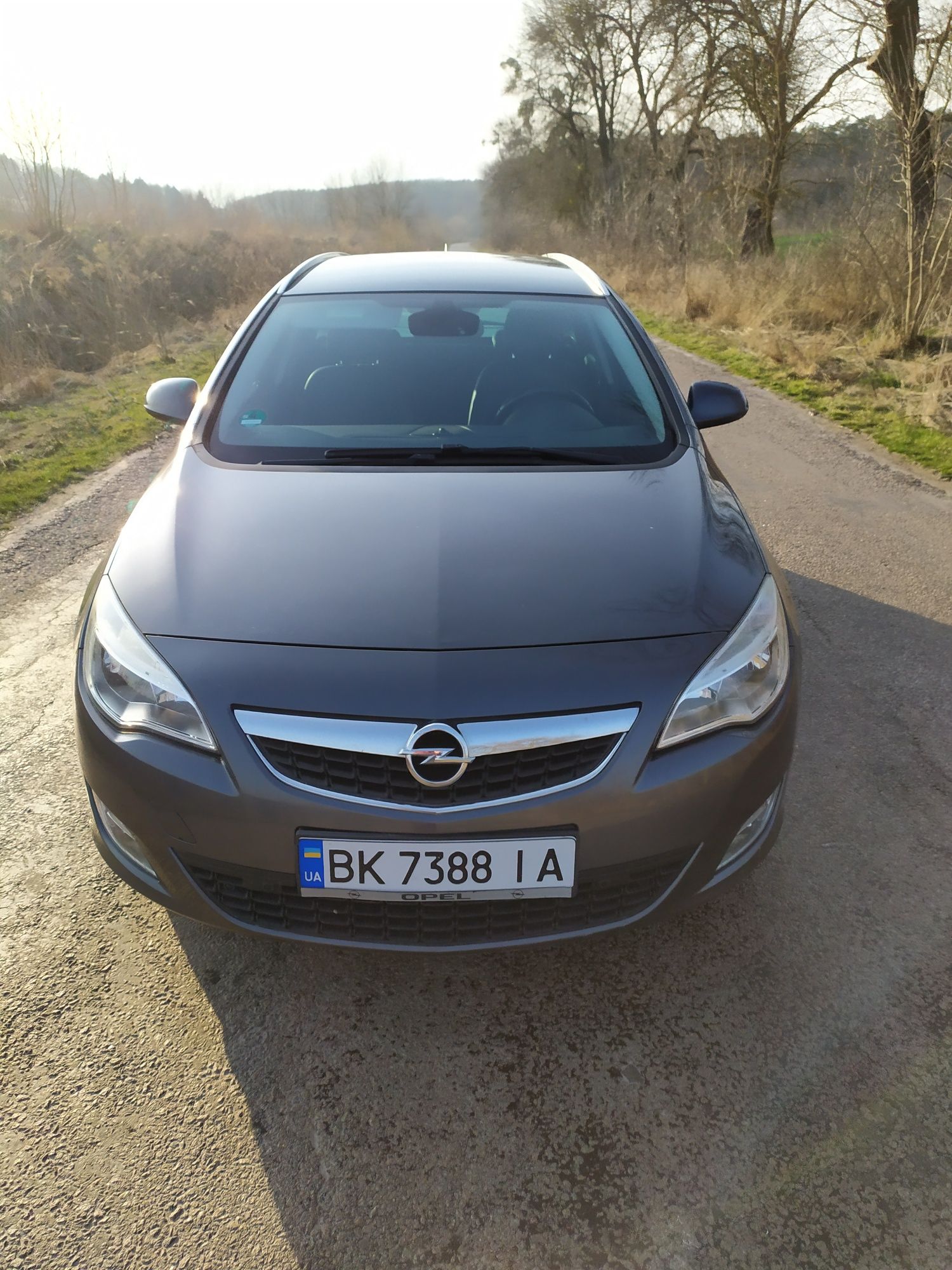 Opel Astra Sport Tourer J 1.3D 95hp 2011