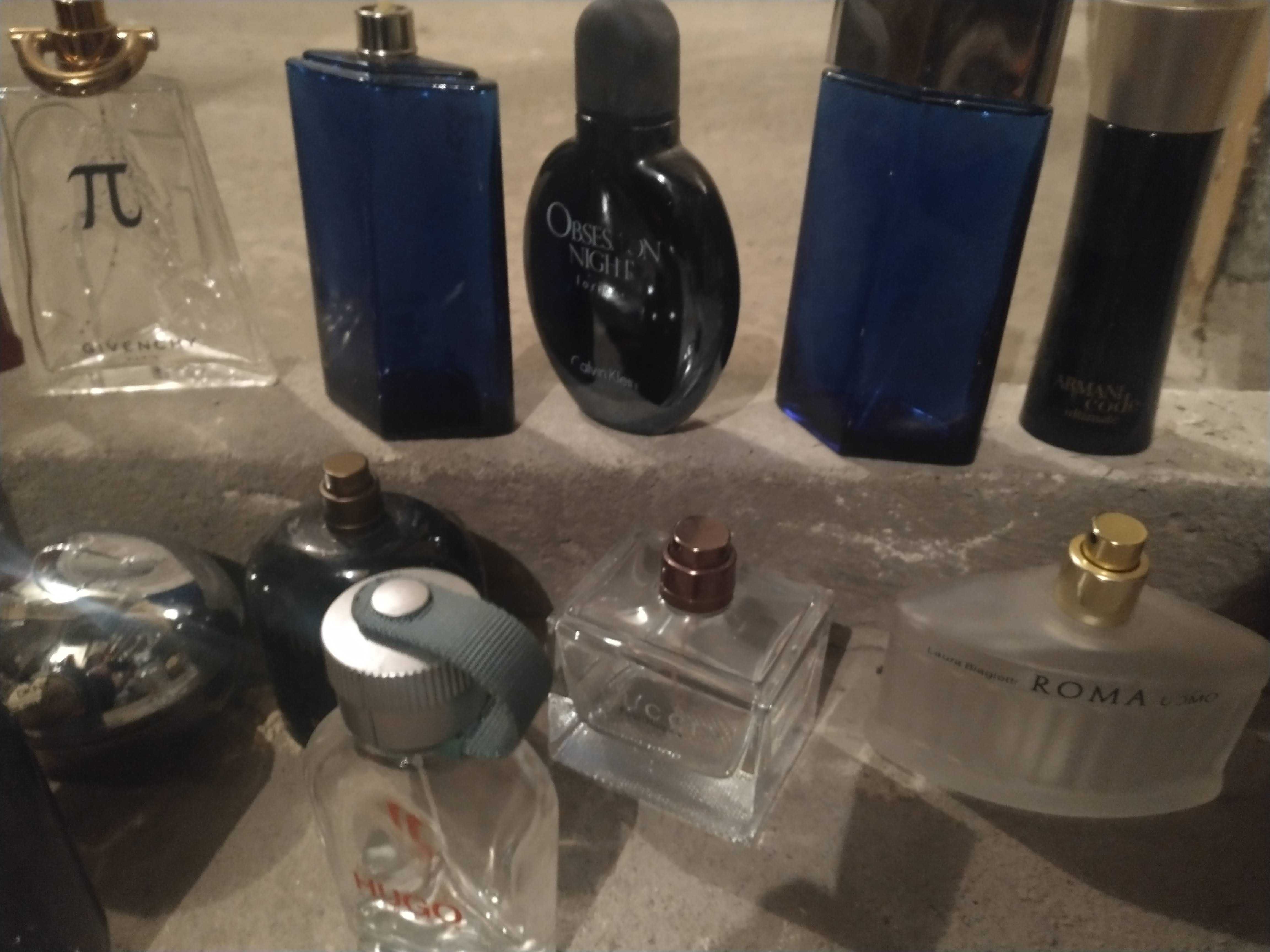 Puste flakony butelki po perfumach