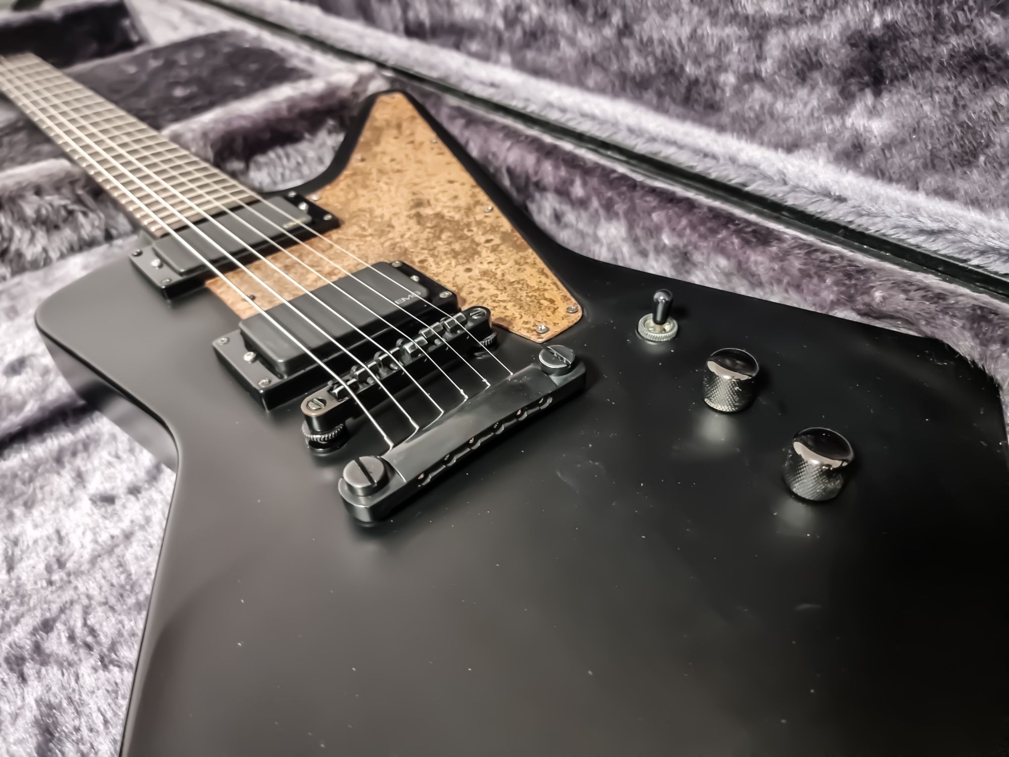 Epiphone Rusty James Hetfield Metallica Custom Explorer EMG gitara