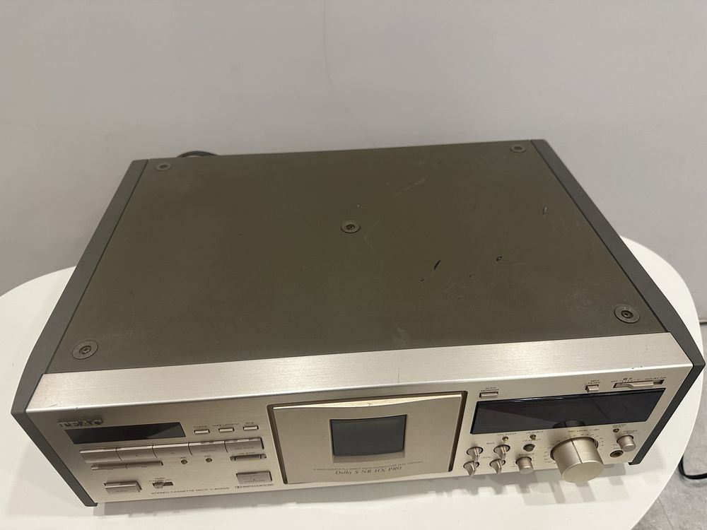 Кассетная дека Teac V8000