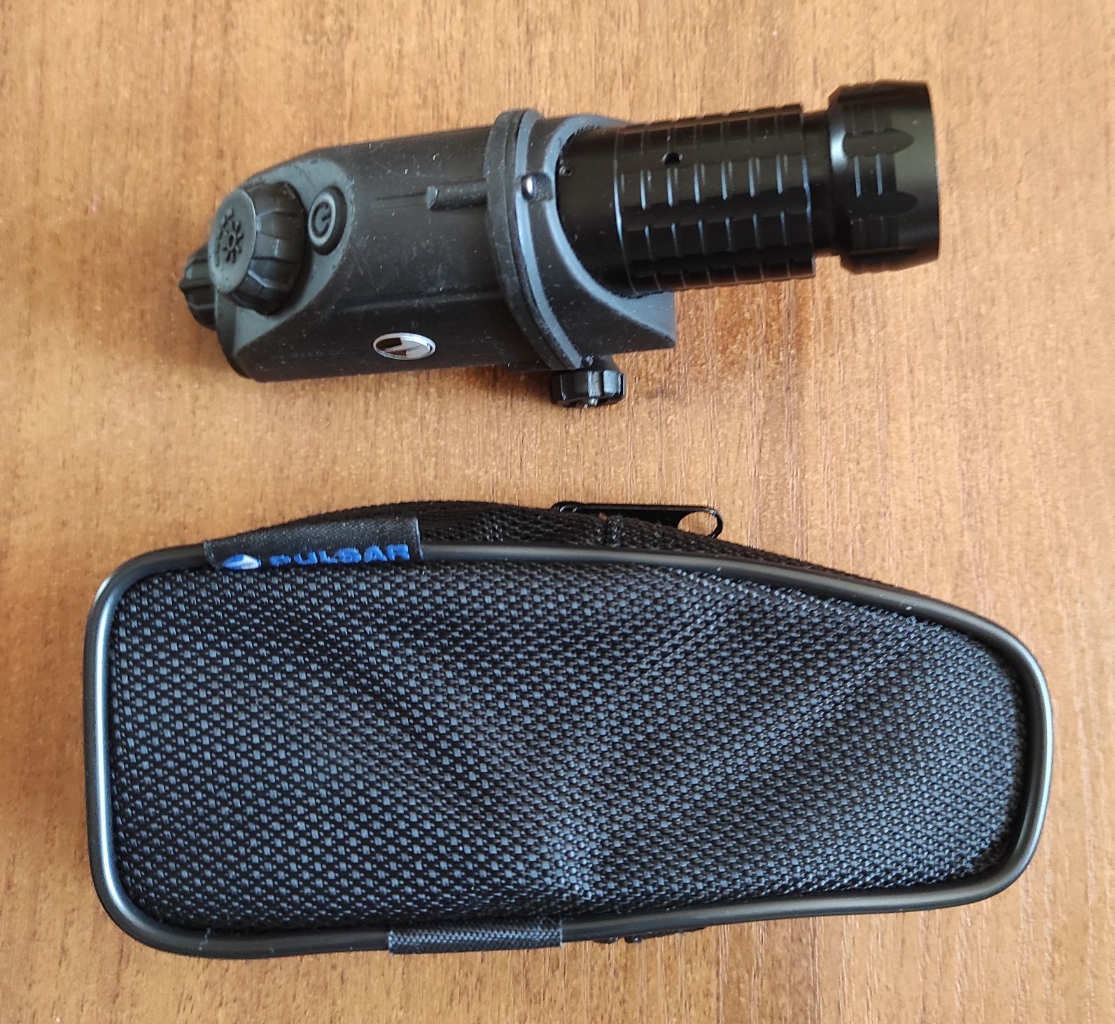 Iluminator laserowy Pulsar AL-915T promiennik podczerwieni noktowizor