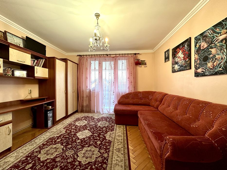 Продається квартира в центрі м. Стрий.