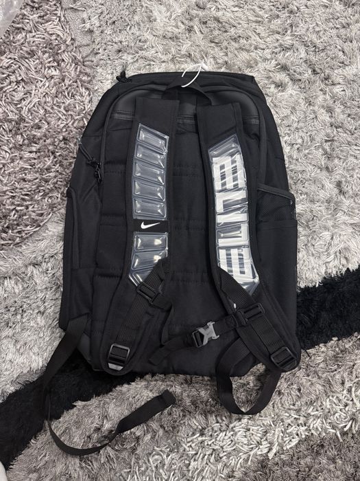 Nike Hoops Elite 32L – pojemny plecak sportowy