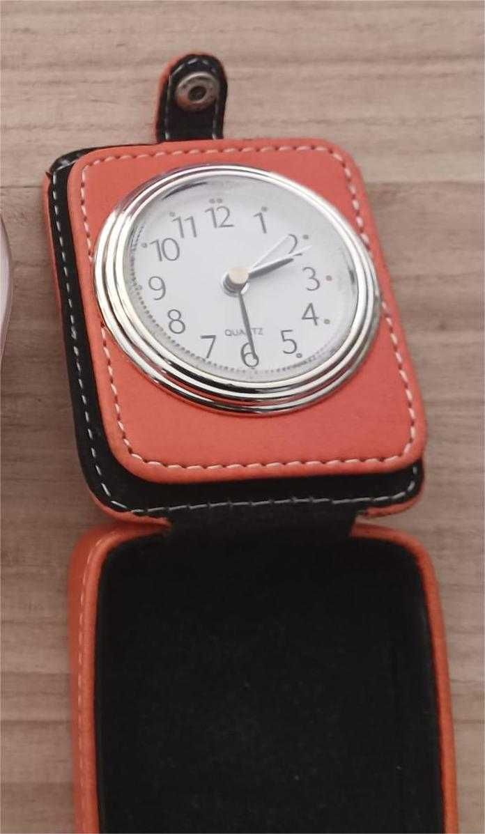 Relógio com capa Laranja