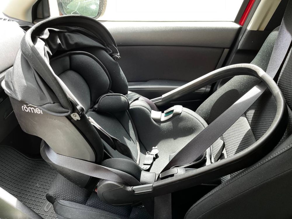 Автокрісло Britax Römer Baby-Safe 5Z2 (Space Black)