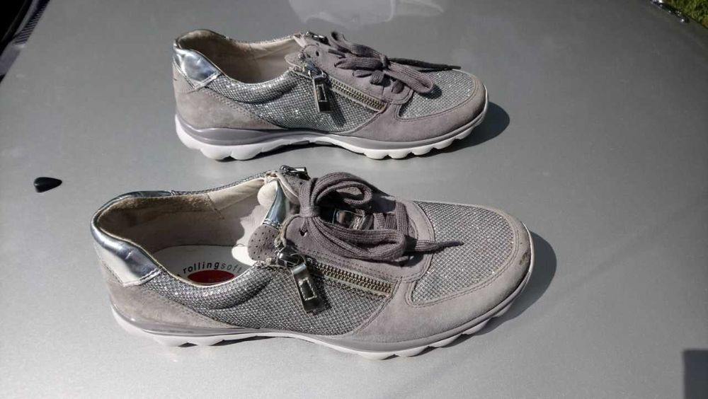 Легенькие фирменные  сникерсы gabor rolling soft