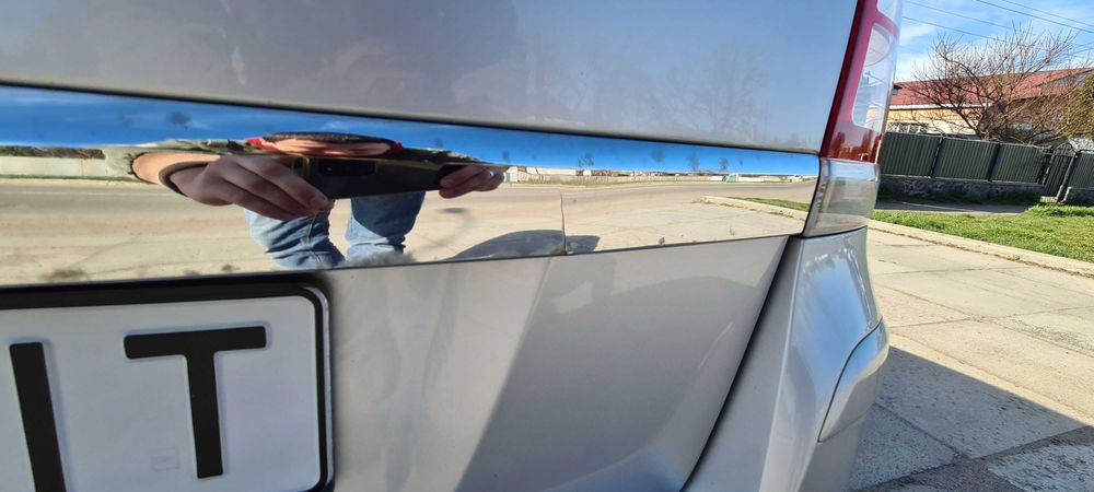 Opel Zafira B 2011 читайте опис