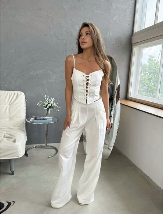 Жіночий льняний брючний костюм білого кольору, s-m, новий!