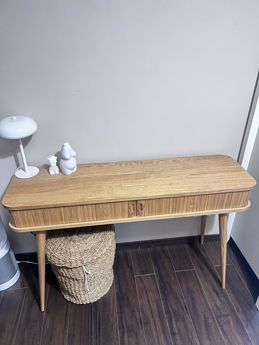 Konsola z drewna z ryflowanym frontem Barbier Zuiver