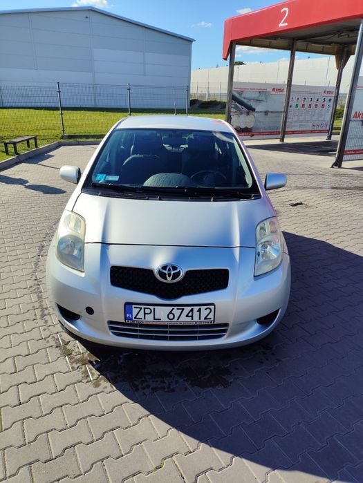 Toyota Yaris 2006r