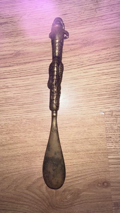 Бронзовая лопатка для обуви