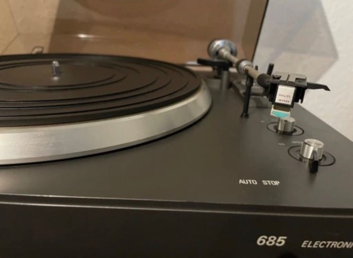 PHILIPS 685 Gramofon