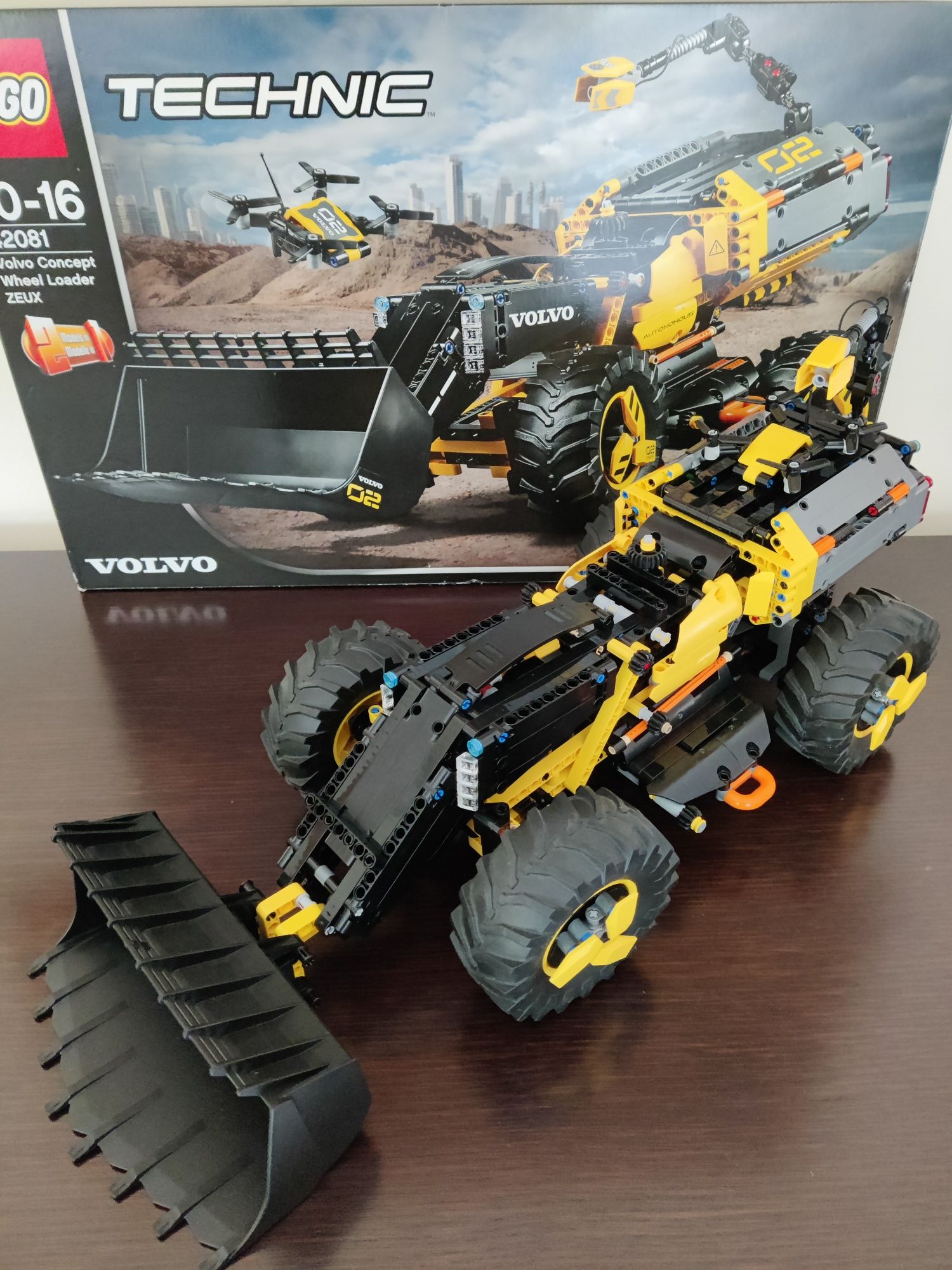 Lego Technic 42081