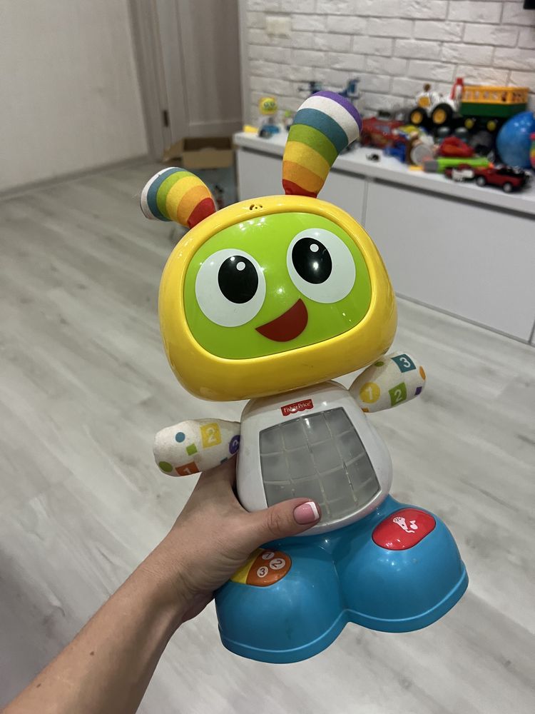 робот Боби fisher price