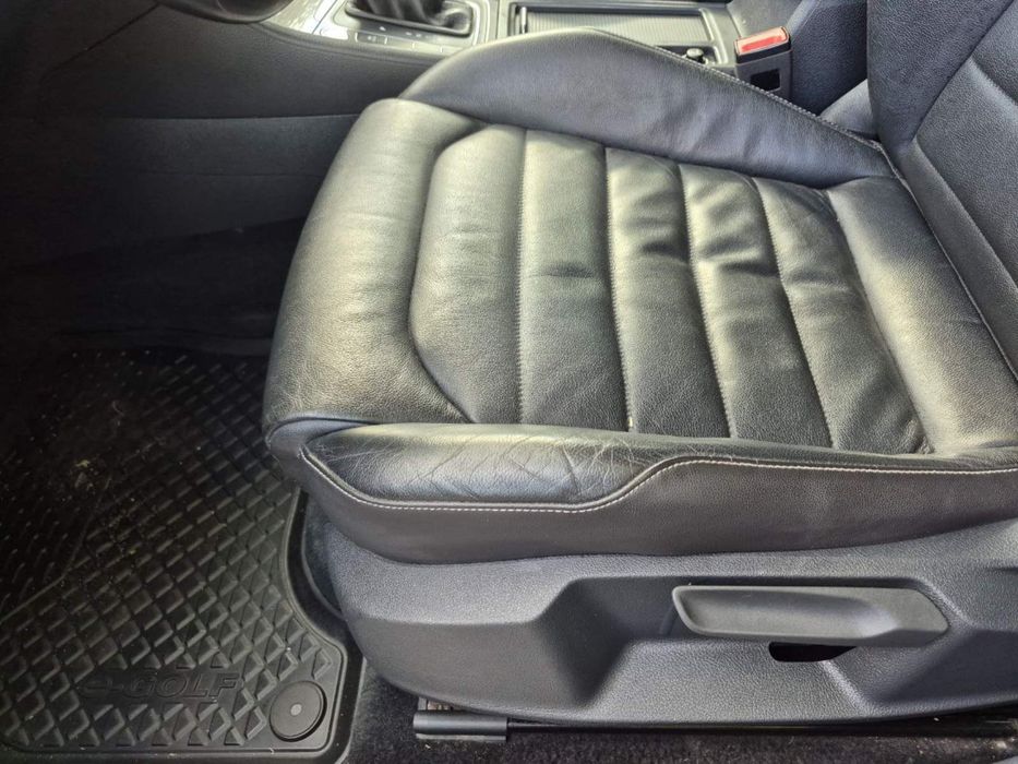 Продам Volkswagen e-Golf