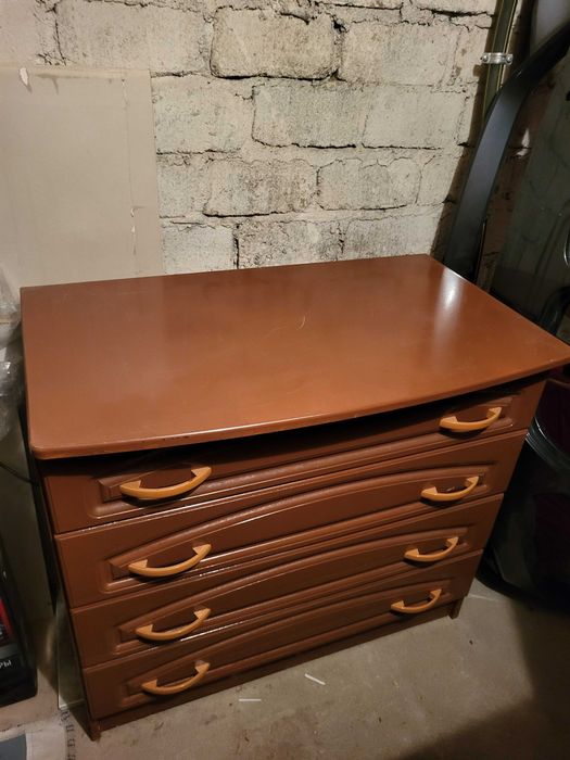 Oddam za darmo komodę i szafę - zarezerwowane