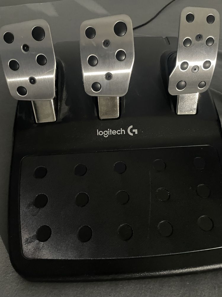 Kierownica LOGITECH G29 + Drążek zmiany biegów