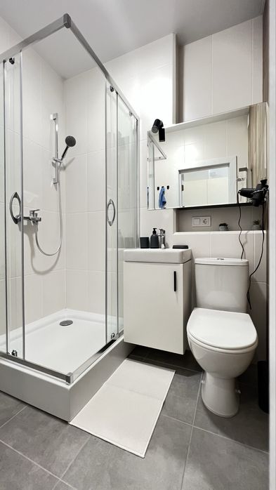 Квартира біля метро Житомирська , здам подобово