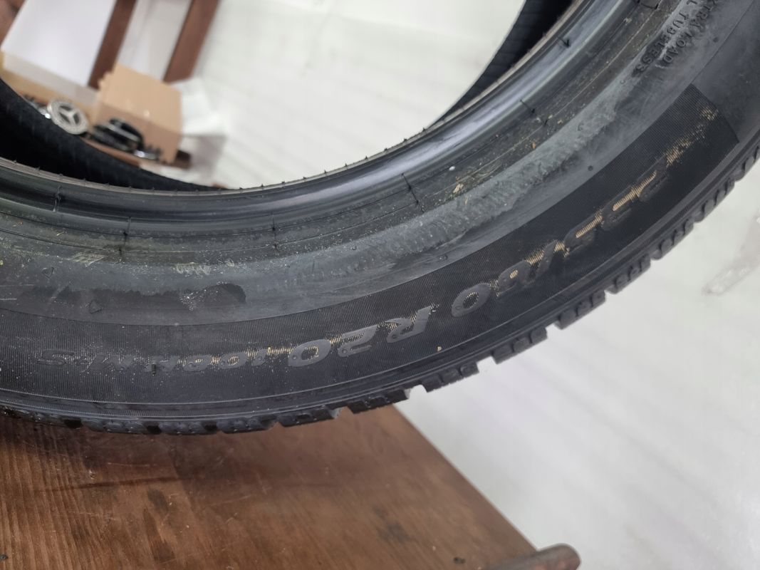 Opona Zimowa Pirelli P Zero Winter 235/60r20/108 H 2022r