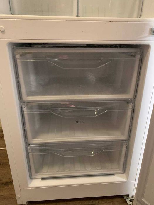 Холодильник Indesit DS 3181 W UA