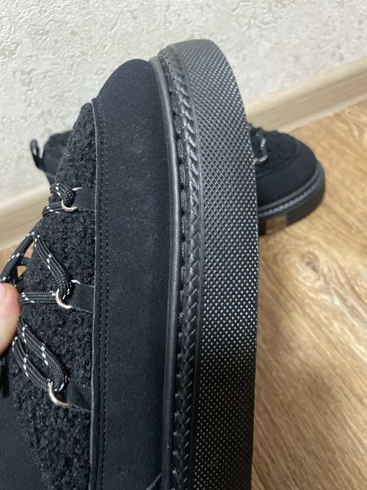 Уги ботинки теплі зимові 40 розмір.