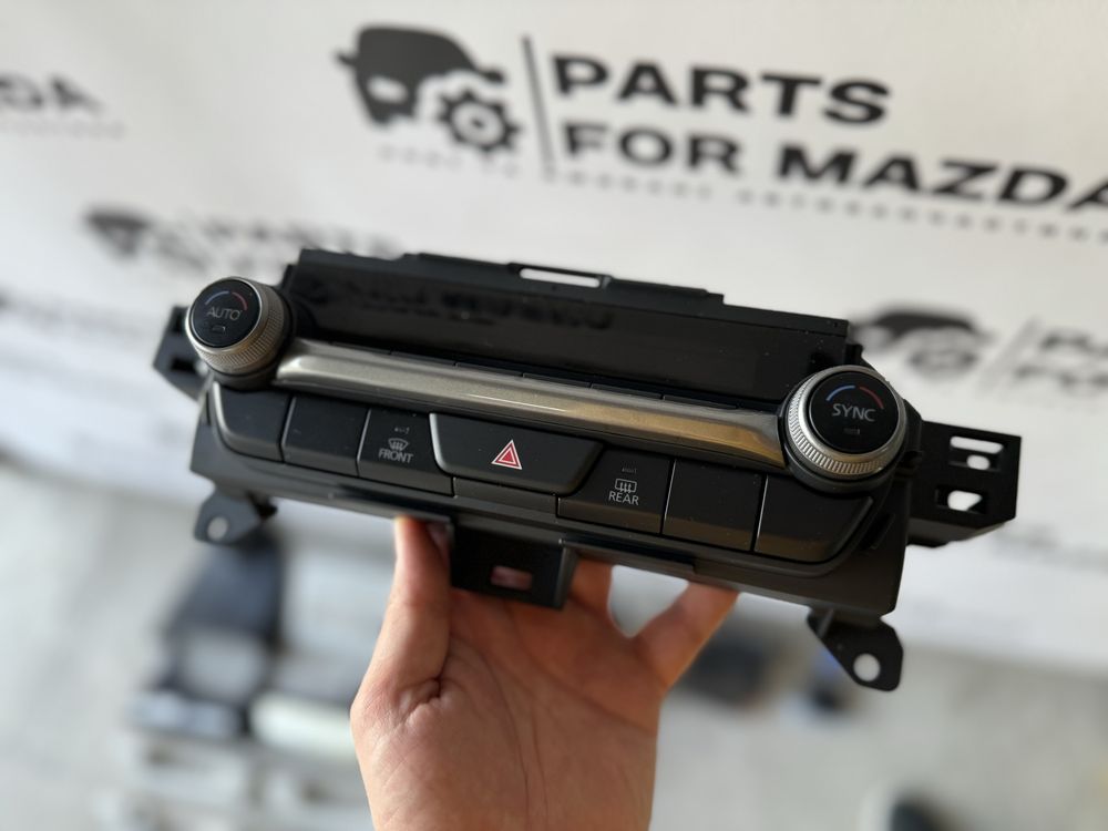 Ручка потолка, плафон, динамик - салон Mazda CX30 3 BP 2020 6 CX5 CX9