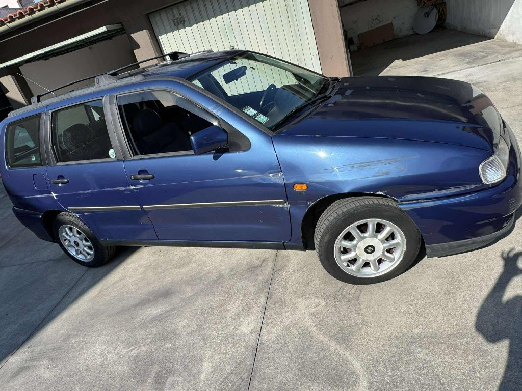 SEAT CÓRDOBA 99 gasolina