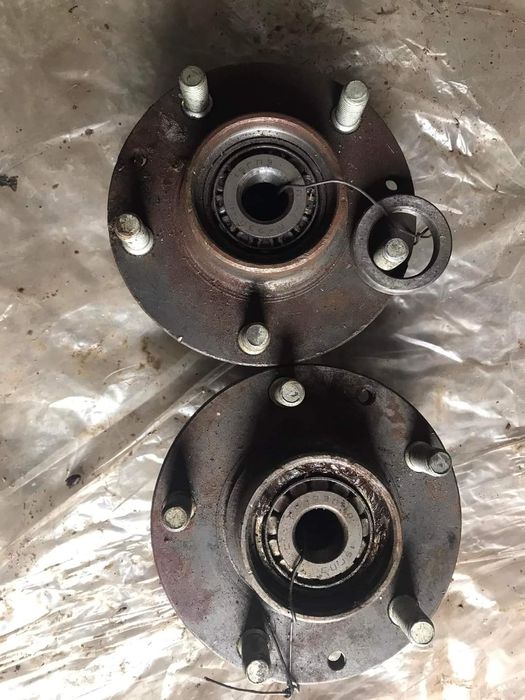 Ступиці Москвич Ваз Волга,Ресори Москвич Диски, Камери Колеса взборі к