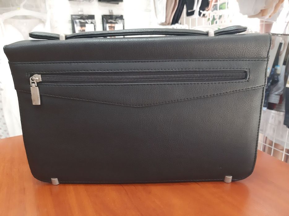 Барсетка кожаная