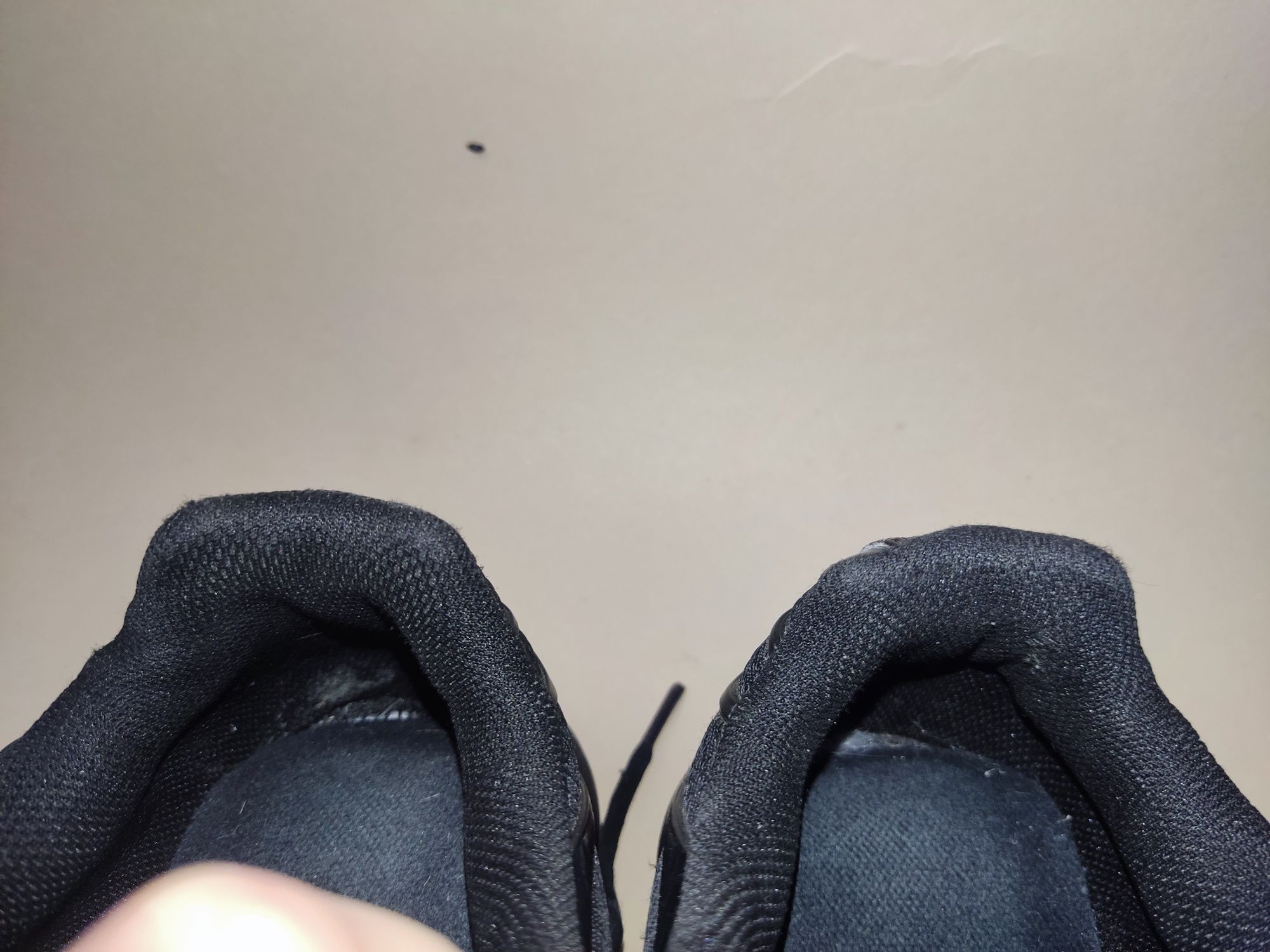 Чоловічі чорні кросівки Nike Air Max Plus Triple Black