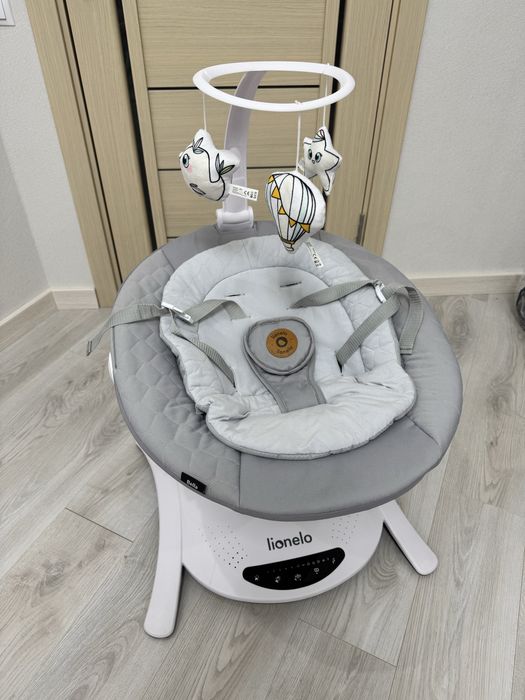 Крісло-гойдалка Lionelo Bella