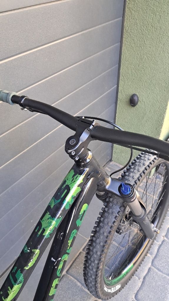 Rower Dirt Dartmoor Primal Intro 27.5