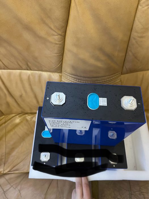 Акумулятори Eve  LiFePO4 EVE 280ah 3.2v  акб  ічейки  комірки