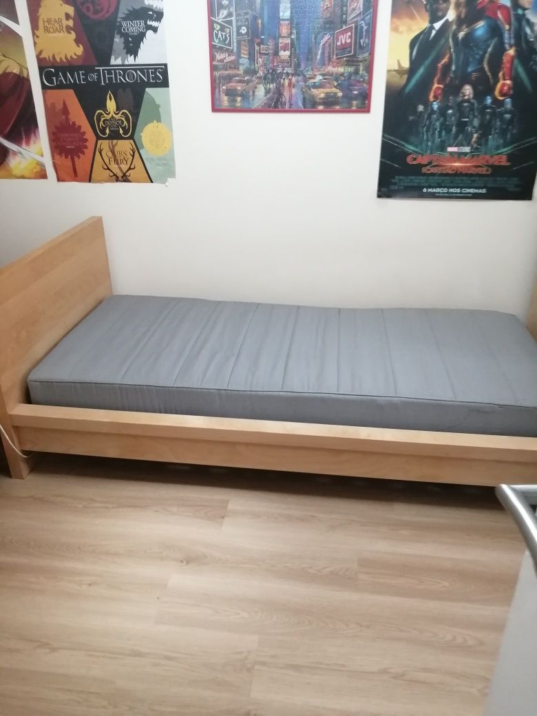 1 Cama de quarto Ikea individual