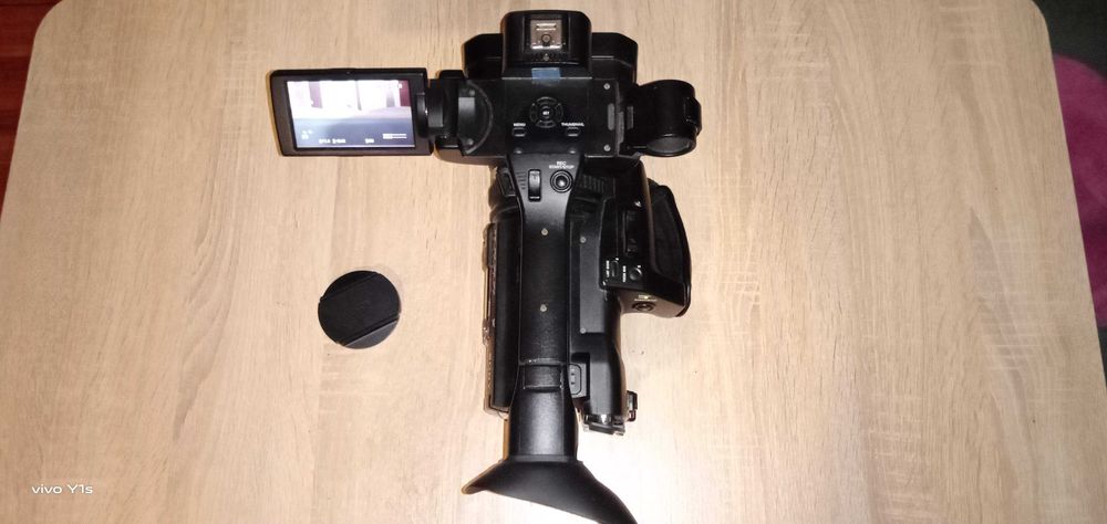 Продам Sony HXR-NX100 Full HD NXCAM