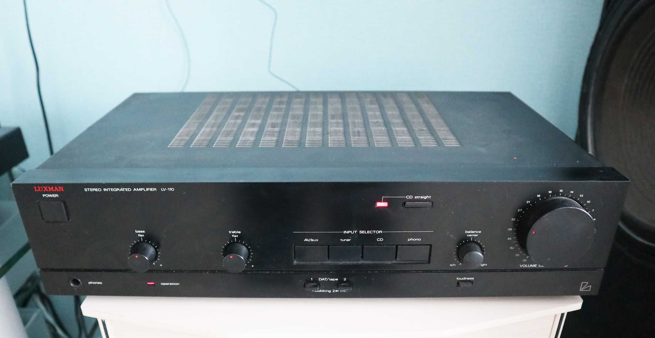 Усилитель LUXMAN LV-110