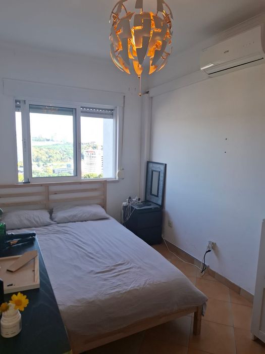 Aluga-se quarto Carnaxide