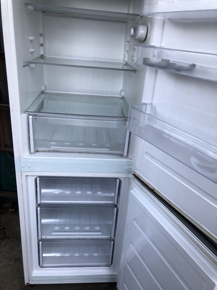 Холодильник INDESIT