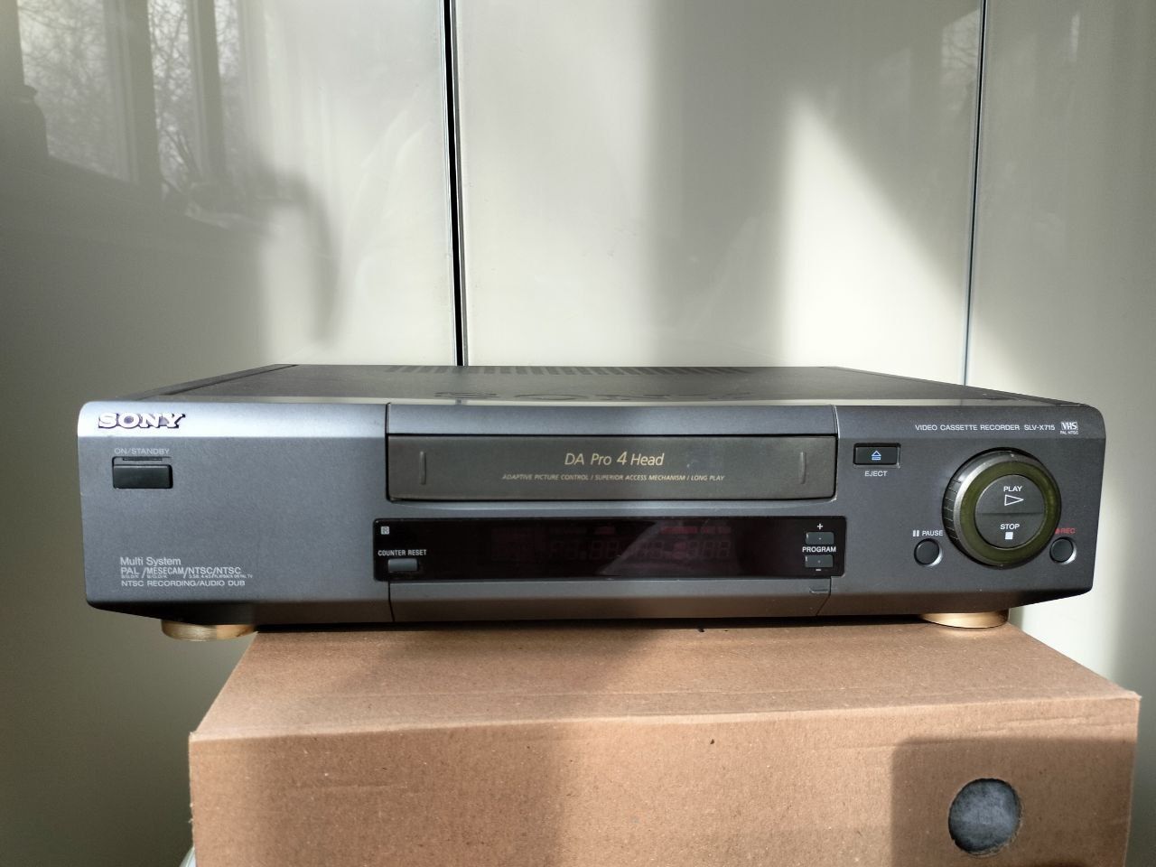 Sony VHS проигрыватель