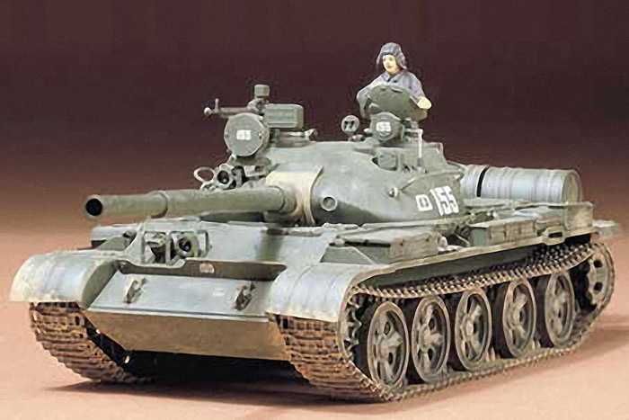 Tamiya 35108 1/35 Russian T-62A Tank 1/35 model do sklejania