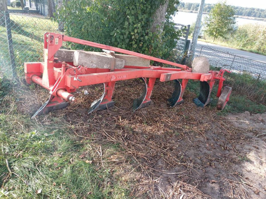 Witam sprzedam pługi Akpil 5