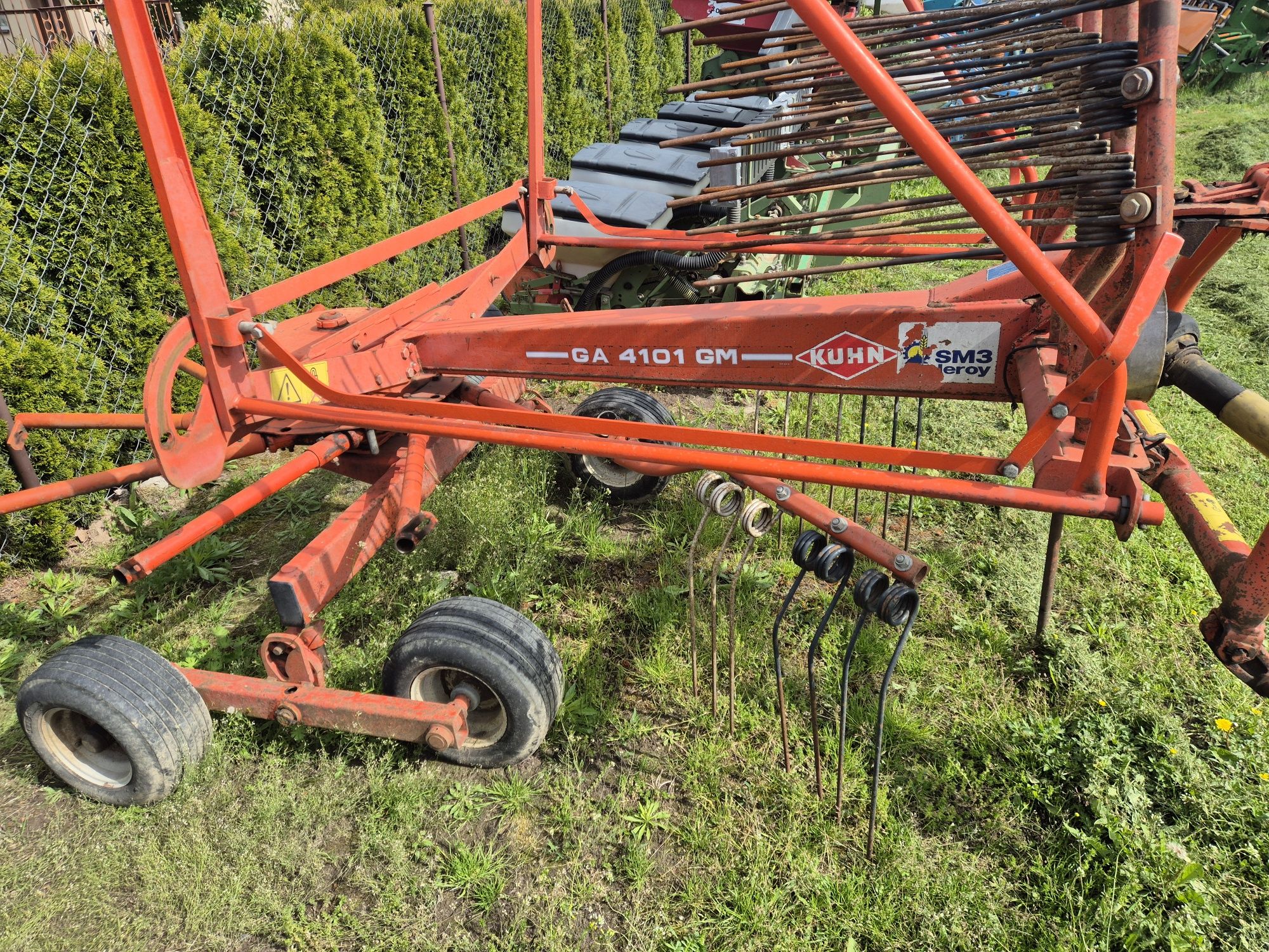 Zgrabiarka Claas Pottinger Kuhn Lely Krone swadro