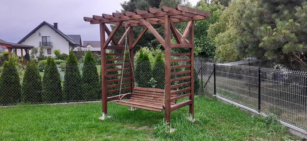 Drewniana huśtawka ogrodowa / pergola różne wzory i wymiary